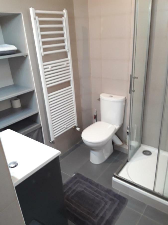 Apartment With Car Park - Charonne Neighborhood Paris Bagian luar foto